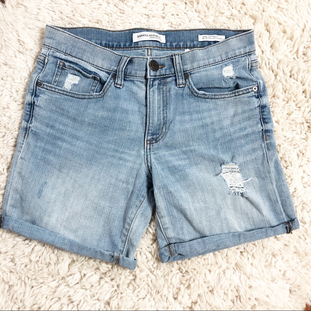 Banana Republic Rolled Boyfriend Shorts